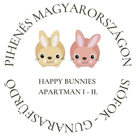 Happy Bunnies Apartman I - Gunarasfurdo Dombóvár Exteriör bild